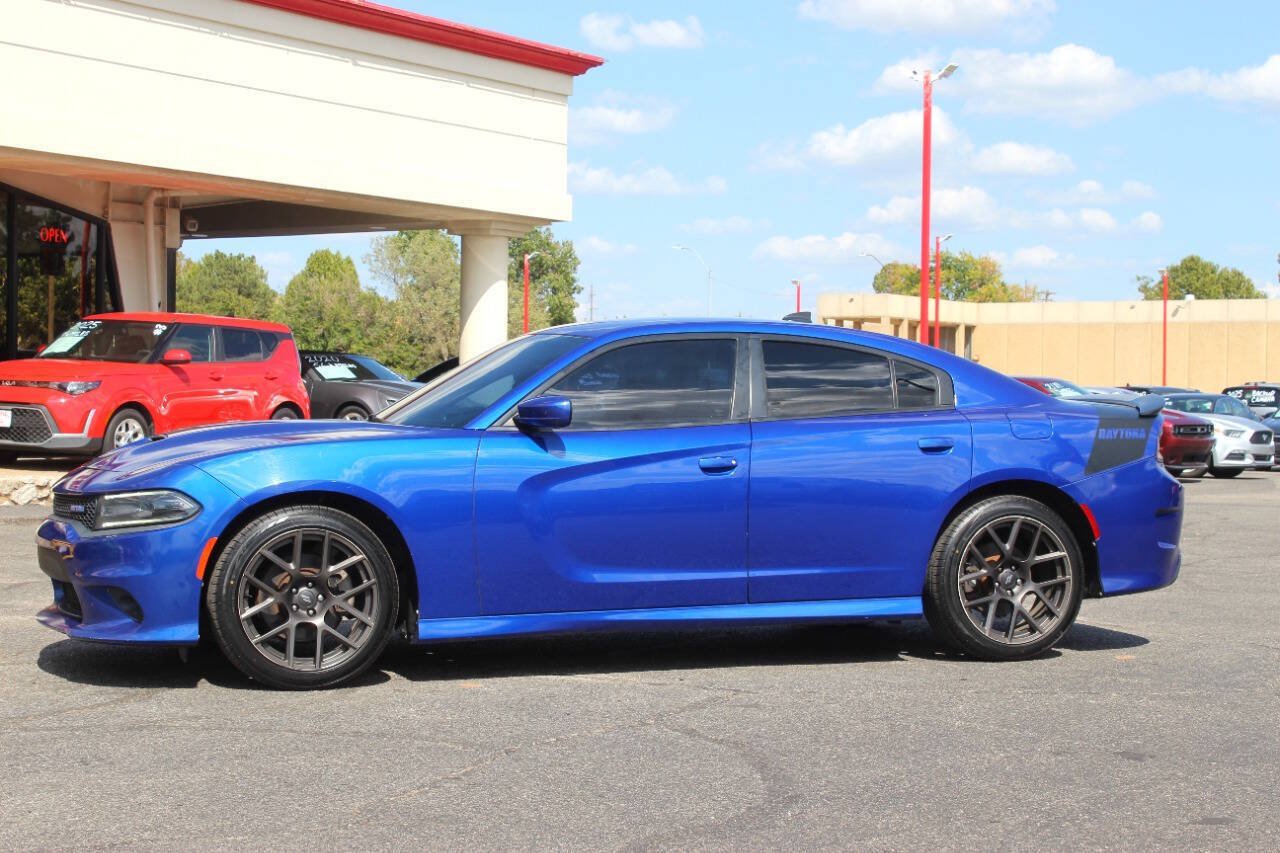 Used 2018 Dodge Charger R/T RWD image 6