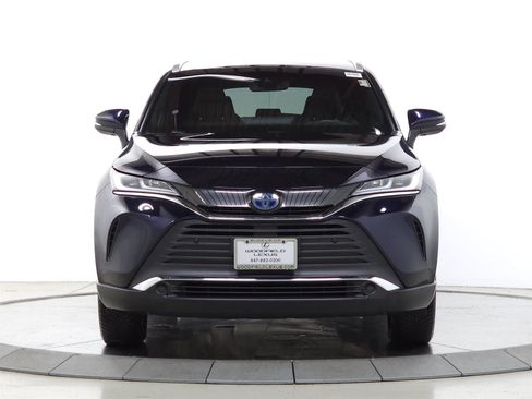 Used 2021 Toyota Venza XLE w/ Softex Package AWD/4WD image 2