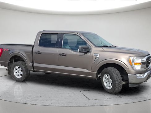 Used 2021 Ford F150 XLT w/ Equipment Group 301A Mid AWD/4WD image 4
