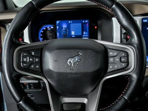 Used 2023 Ford Bronco Heritage Edition AWD/4WD image 23