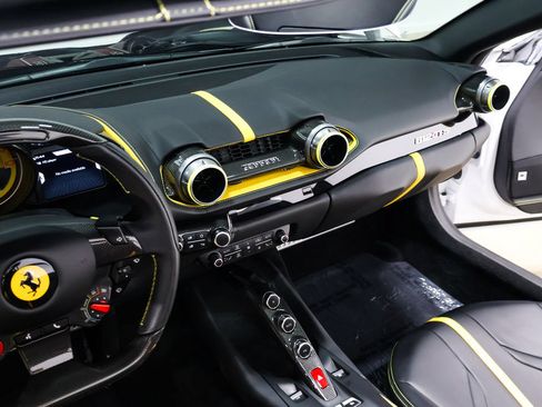 Used 2022 Ferrari 812 GTS RWD image 54