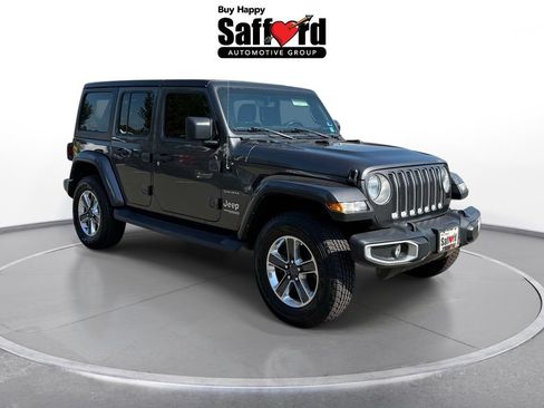 Used 2022 Jeep Wrangler Unlimited Sahara w/ Cold Weather Group AWD/4WD image 10
