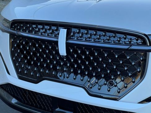 New 2026 Lincoln Nautilus Reserve w/ Jet Appearance Package image 36