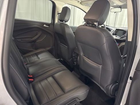 Used 2019 Ford Escape SEL image 11