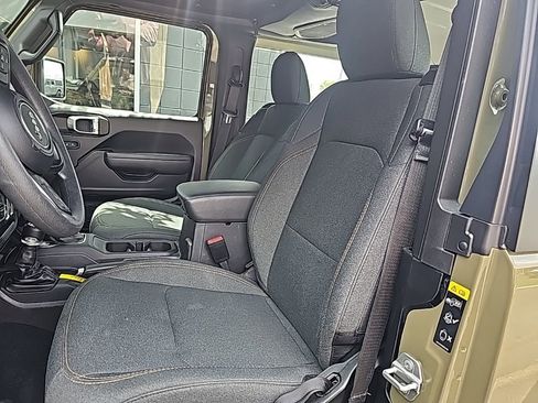 Used 2025 Jeep Wrangler Sport image 8