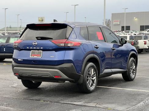 Used 2023 Nissan Rogue S image 5