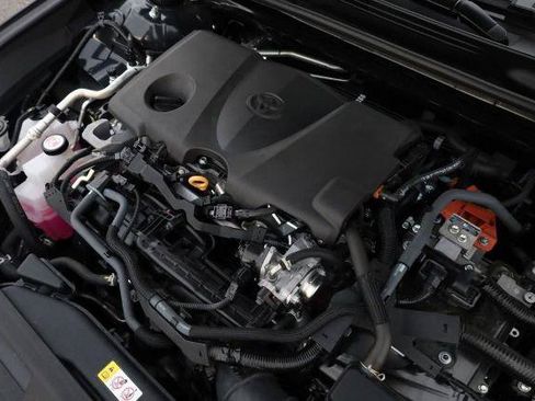 Used 2026 Toyota Camry SE FWD image 24