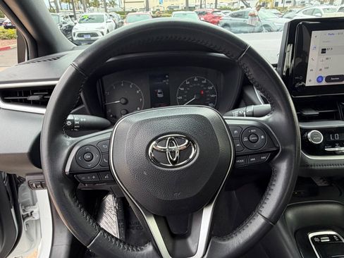Used 2024 Toyota Corolla SE w/ SE Premium Package FWD image 11