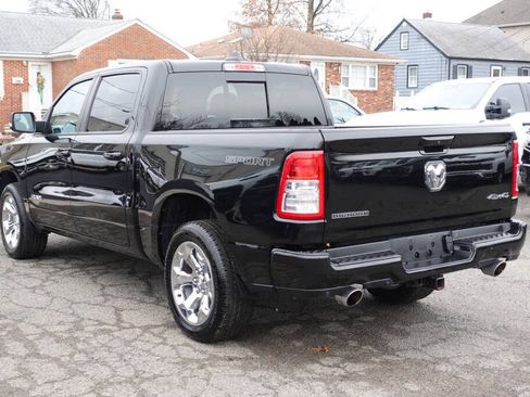 Used 2022 RAM 1500 Big Horn AWD/4WD image 3