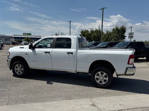 Used 2023 RAM 2500 Big Horn w/ Cold Weather Group AWD/4WD image 9