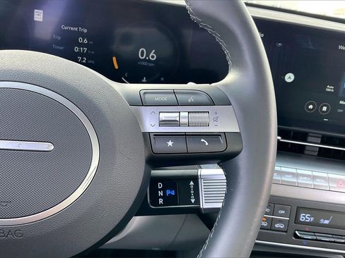 Used 2024 Hyundai Kona SEL w/ Convenience Package image 18