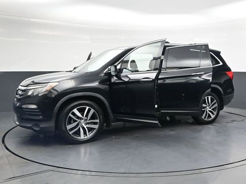 Used 2016 Honda Pilot Elite image 36