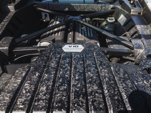 Used 2015 Lamborghini Huracan LP 610-4 image 12