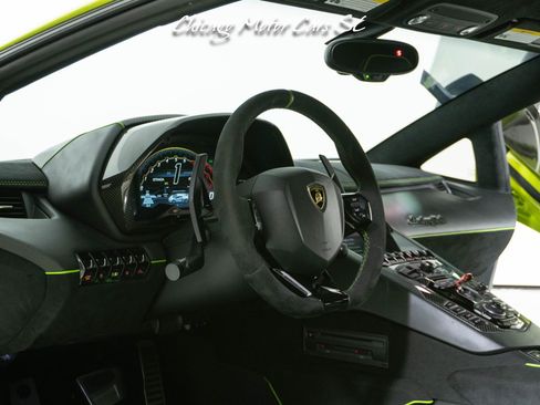 Used 2019 Lamborghini Aventador SVJ AWD/4WD image 36
