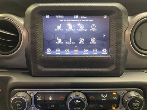 Used 2021 Jeep Wrangler Willys image 37