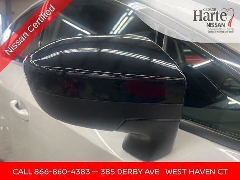 Certified 2025 Nissan Murano SV image 10