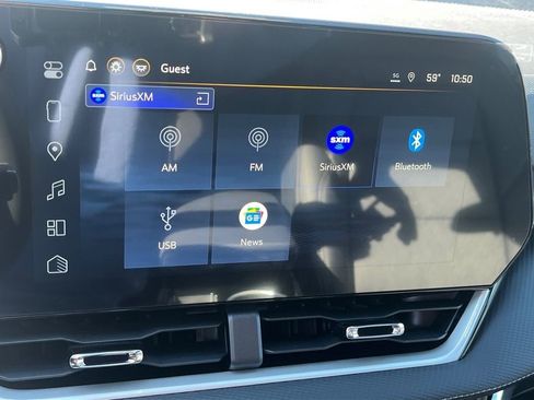 New 2026 Chevrolet Equinox LT w/ Convenience Package II image 16