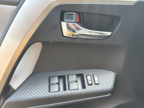 Used 2015 Toyota RAV4 XLE FWD image 19