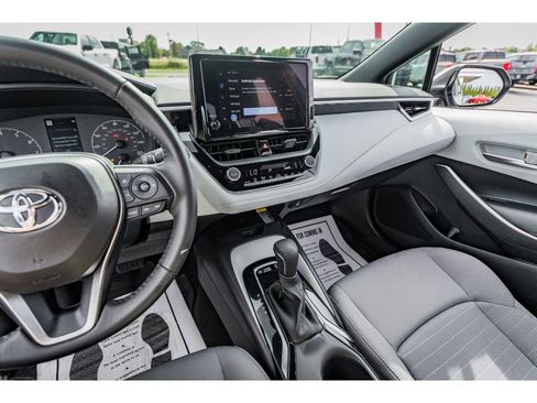 Used 2024 Toyota Corolla SE image 15