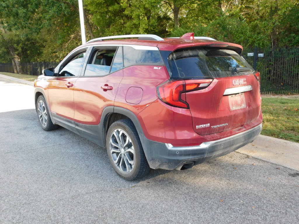 Used 2019 GMC Terrain SLT w/ Preferred Package FWD image 9