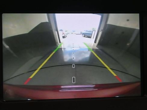 Used 2021 Jeep Compass Latitude FWD image 11