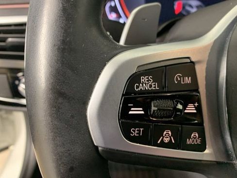 Used 2022 BMW M550i xDrive w/ Executive Package image 19