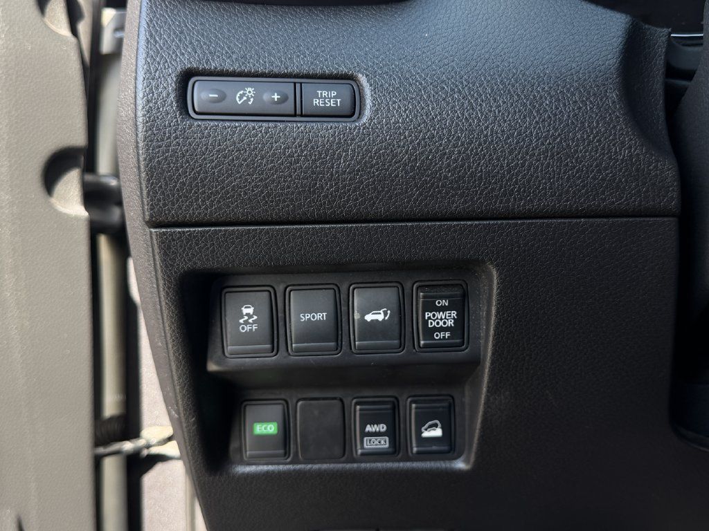 Used 2016 Nissan Rogue AWD image 22