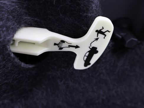 Used 2018 Dodge Challenger SRT w/ Technology Group image 28