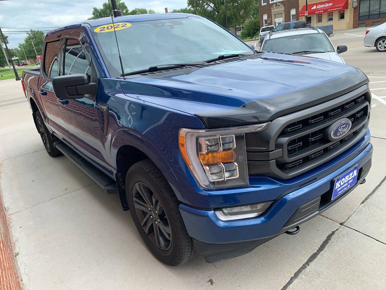 Used 2022 Ford F150 XLT w/ Equipment Group 302A High AWD/4WD image 6