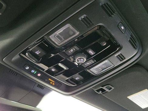 Certified 2025 Cadillac Escalade ESV Sport image 31