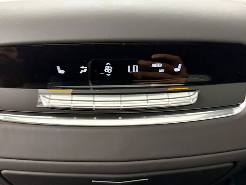 New 2026 Cadillac Escalade Platinum Luxury w/ LPO, Floor Liner Package AWD/4WD image 28