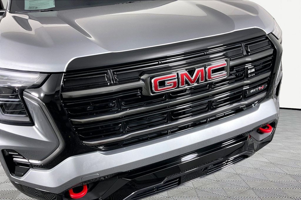 Used 2026 GMC Terrain AT4 w/ Convenience Package III AWD/4WD image 30