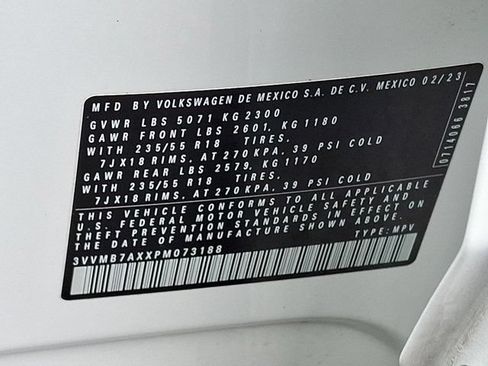 Certified 2023 Volkswagen Tiguan SE w/ Panoramic Sunroof Package AWD/4WD image 32