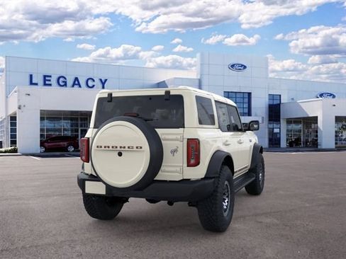 New 2026 Ford Bronco Outer Banks w/ Sasquatch Package AWD/4WD image 8