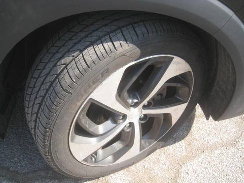Used 2017 Hyundai Tucson Sport w/ Cargo Package AWD/4WD image 34