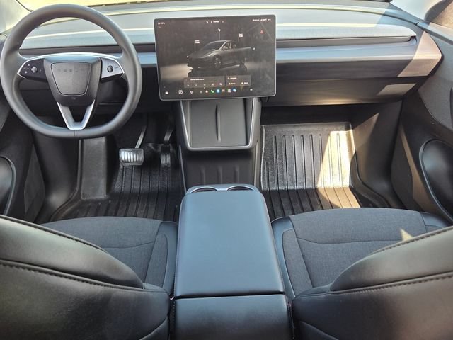 Used 2026 Tesla Model Y 2WD image 8