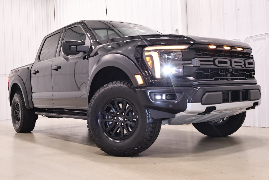 Used 2026 Ford F150 Raptor AWD/4WD image 46