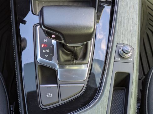 Used 2021 Audi A4 2.0T Premium Plus w/ Premium Plus Package image 19