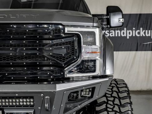 Used 2022 Ford F450 Platinum w/ FX4 Off-Road Package AWD/4WD image 42