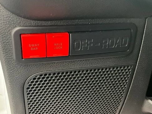 Used 2016 Jeep Wrangler Unlimited Rubicon AWD/4WD image 18