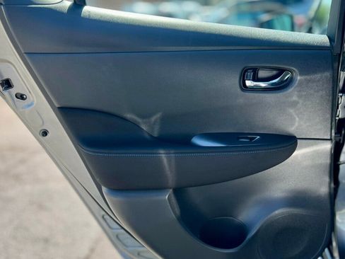 Used 2023 Nissan Leaf S image 15