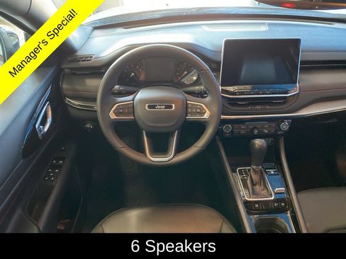 Used 2025 Jeep Compass Trailhawk AWD/4WD image 5