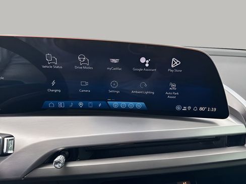 New 2026 Cadillac Vistiq Sport w/ LPO, Floor Liner Package image 27