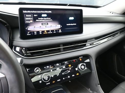 Used 2023 INFINITI QX60 Luxe w/ Cargo Package AWD/4WD image 17