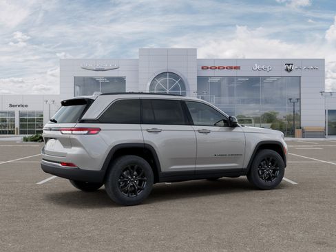 New 2026 Jeep Grand Cherokee Altitude AWD/4WD image 30