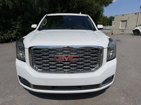 Used 2019 GMC Yukon Denali w/ Denali Ultimate Package RWD image 2