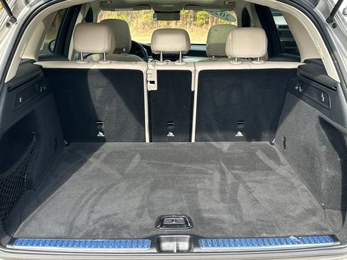 Certified 2022 Mercedes-Benz GLC 300 w/ Premium Package Lite image 29