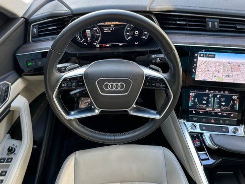Used 2022 Audi e-tron Premium image 14