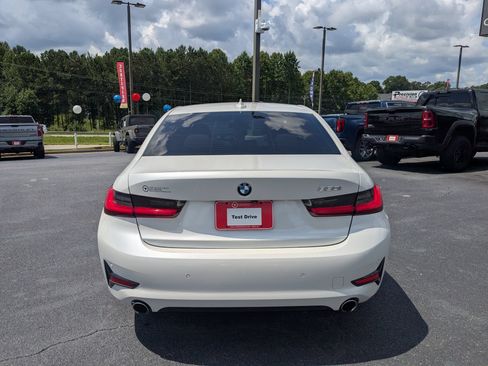 Used 2019 BMW 330i Sedan w/ Convenience Package RWD image 6