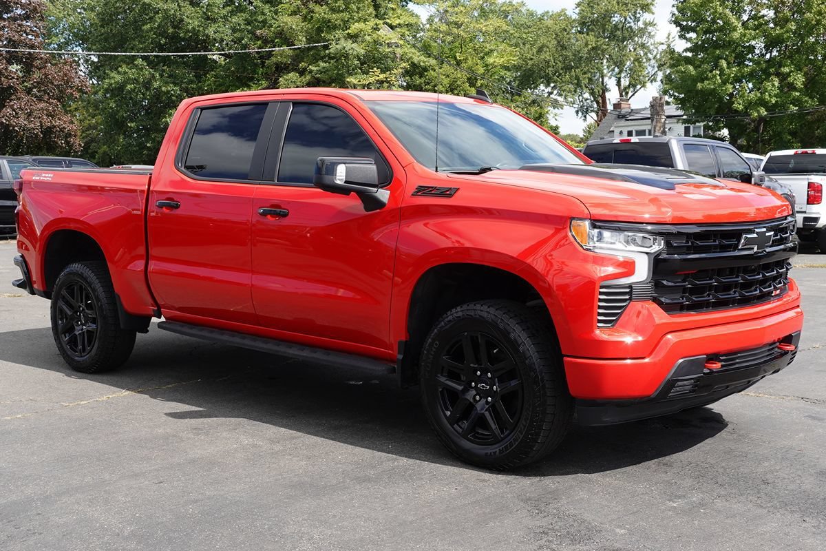 Used 2022 Chevrolet Silverado 1500 LT Trail Boss w/ LT Trail Boss Premium Package AWD/4WD image 4